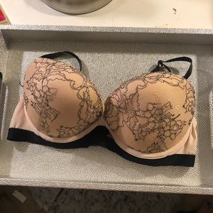 Sexy bombshell bra